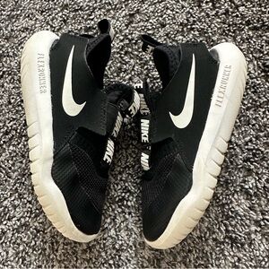 Nike Flex Runner Size 9 Toddler.